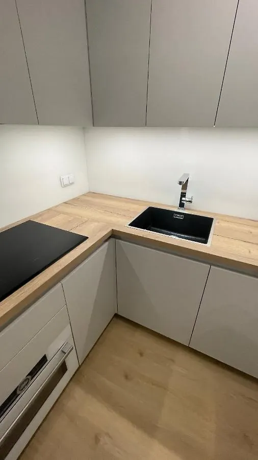 Apartament 4 Bed 2 Room Warsaw