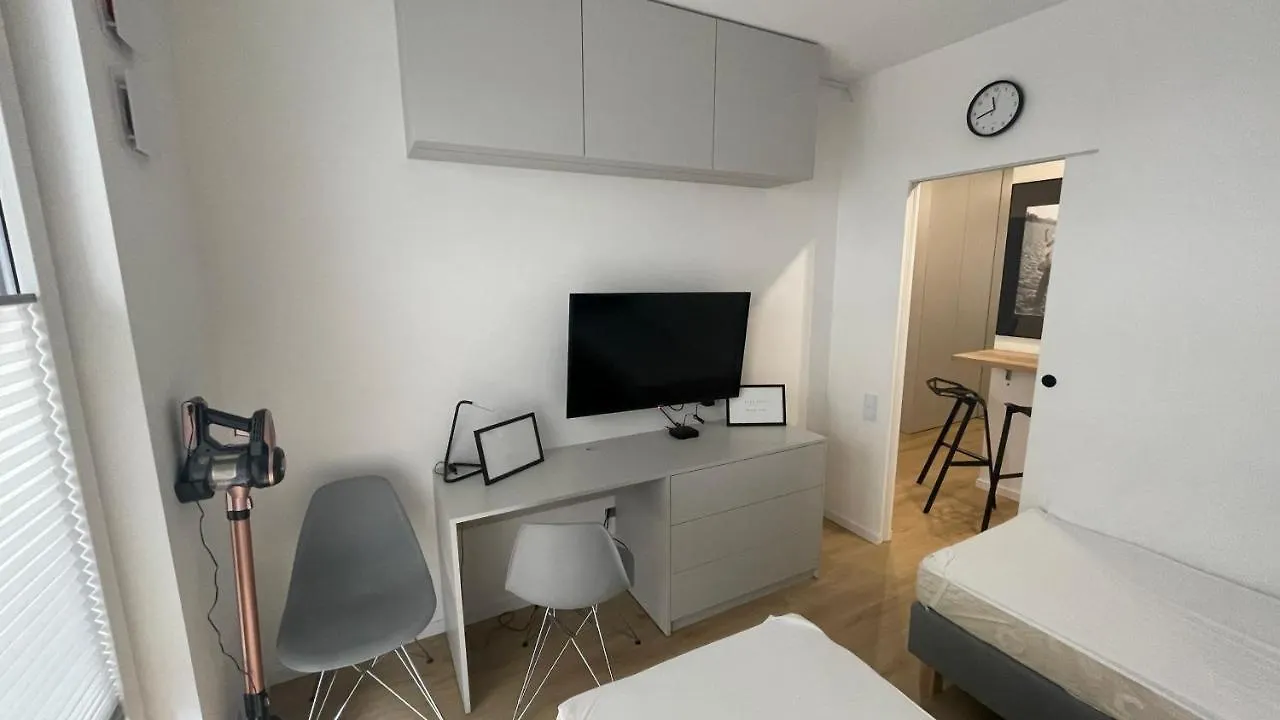 Apartment Apartament 4 Bed 2 Room Warsaw