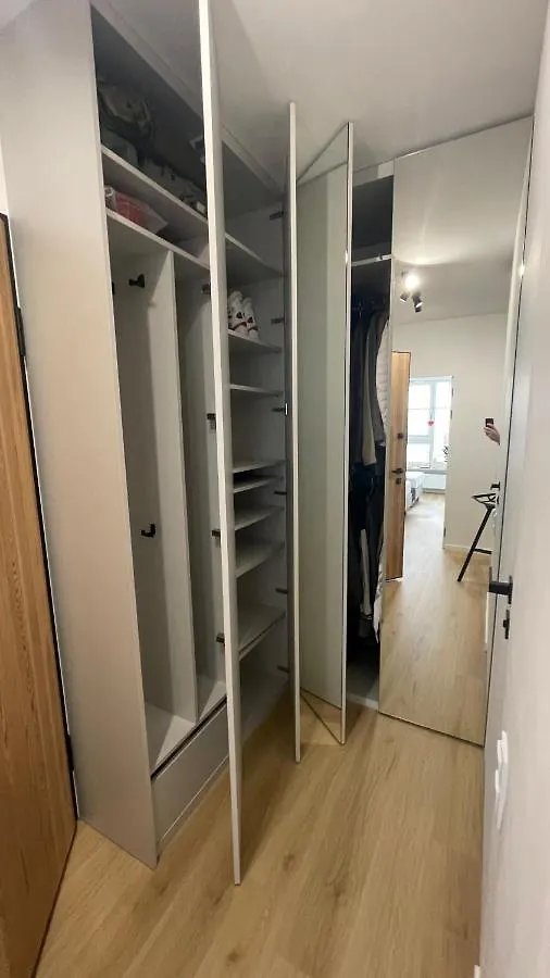 Apartament 4 Bed 2 Room Warsaw